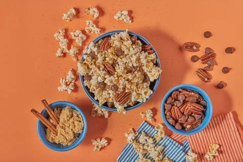 recipe image Cinnamon Roll Popcorn