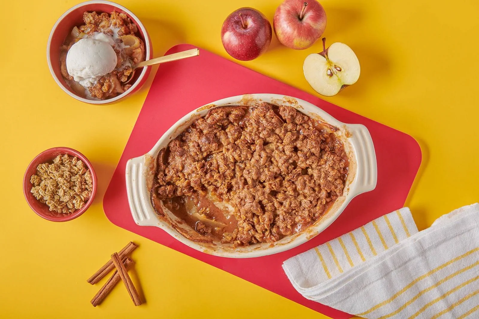 recipe image Granola Apple Crisp